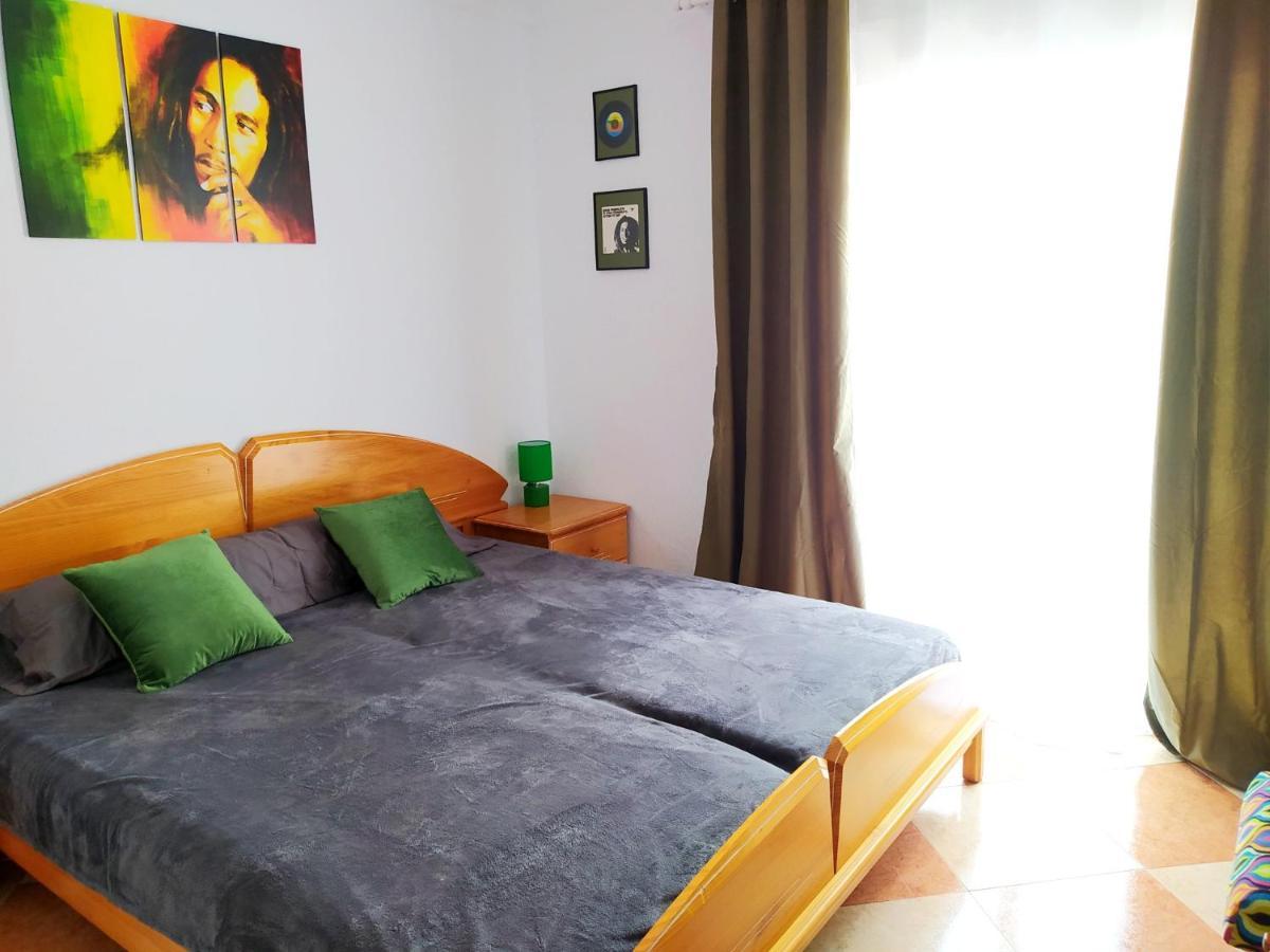 Movie Stars Apartment, Gandia Bagian luar foto