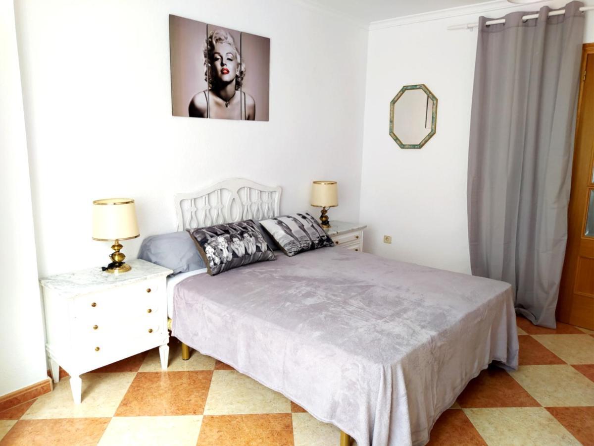 Movie Stars Apartment, Gandia Bagian luar foto