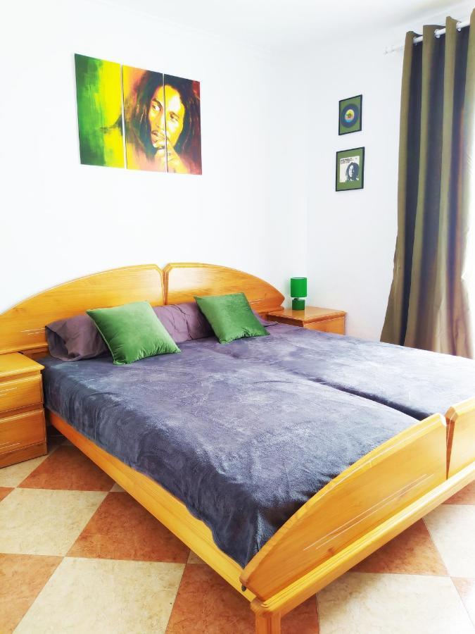 Movie Stars Apartment, Gandia Bagian luar foto