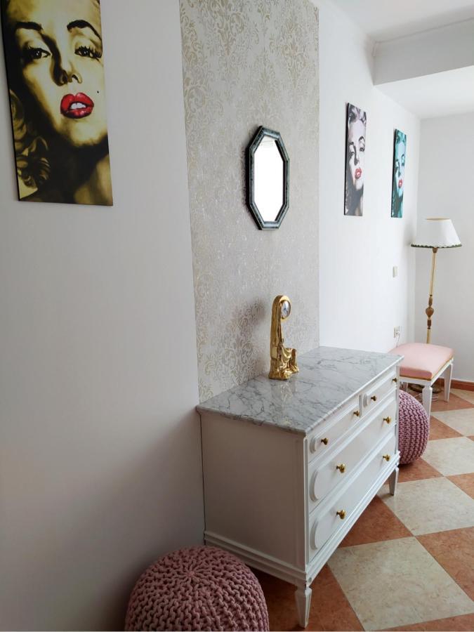 Movie Stars Apartment, Gandia Bagian luar foto