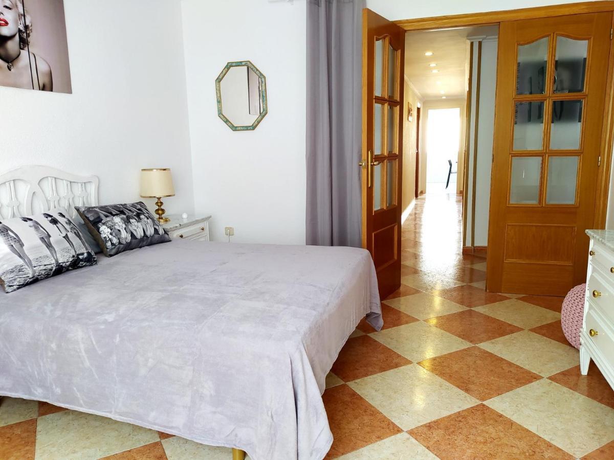 Movie Stars Apartment, Gandia Bagian luar foto